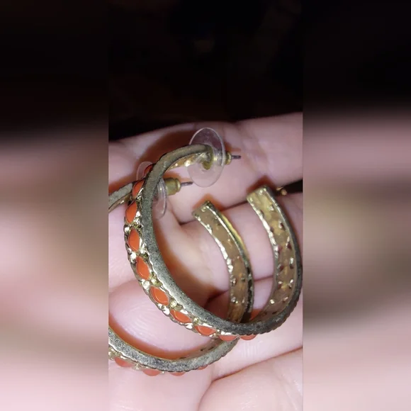 Elegant Vintage Gold and Orange Hoop Earrings - Picture 2 of 3
